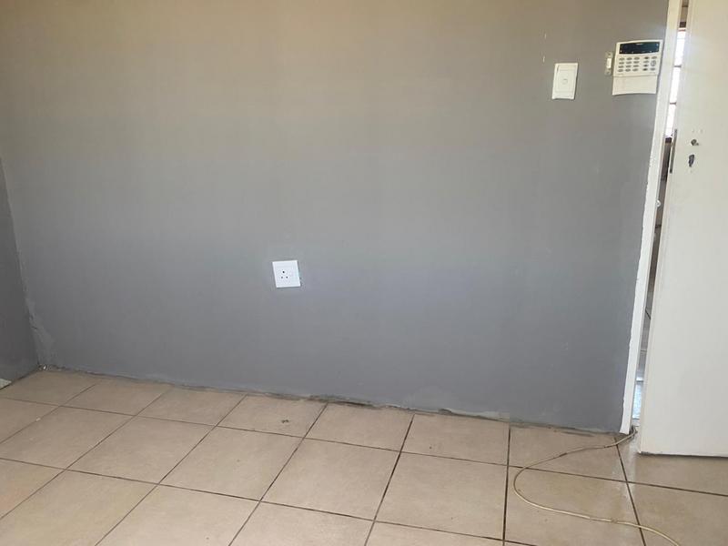 2 Bedroom Property for Sale in Ezibeleni Eastern Cape